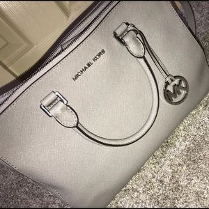 Michael Kors purse set!